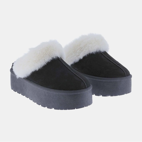NWT Black Suede Faux Fur Trim + Lined Chunky Platform Clog Slippers - Picture 2 of 3